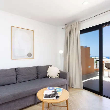 Playa Vistas 2 By Interhome Лос Кристианос
