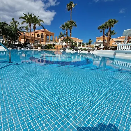 Playa Vistas 2 By Interhome Лос Кристианос
